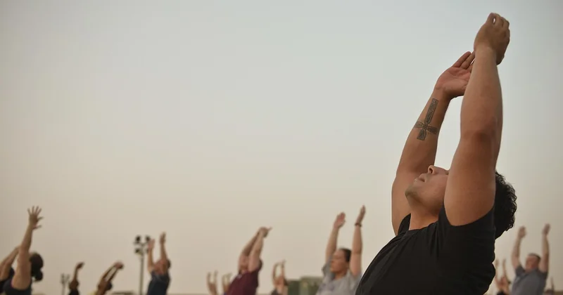 La routine de 10 minutes : 8 exercices pour dérouiller un corps sédentaire